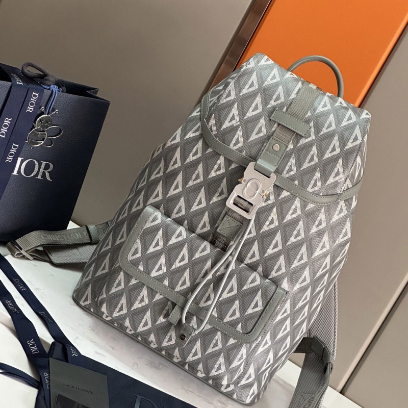 D*or backpacks
